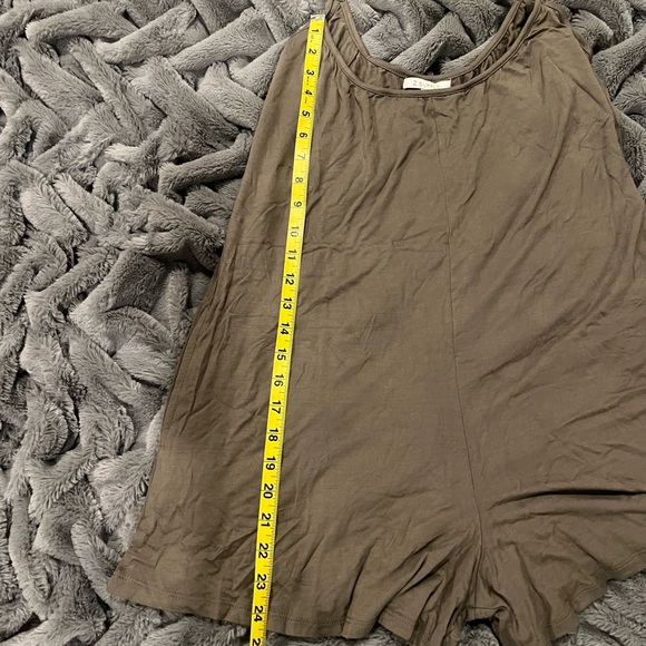 NWT Z Supply Olive Krista Romper Size Sma - Picture 11 of 13